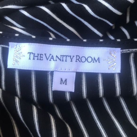 NWOT The Vanity Room Top Medium - Picture 8 of 9